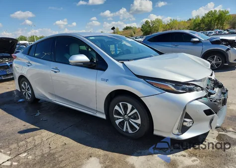2019 Toyota Prius Prime z USA, uszkodzony, nr VIN JTDKARFP5K3112891
